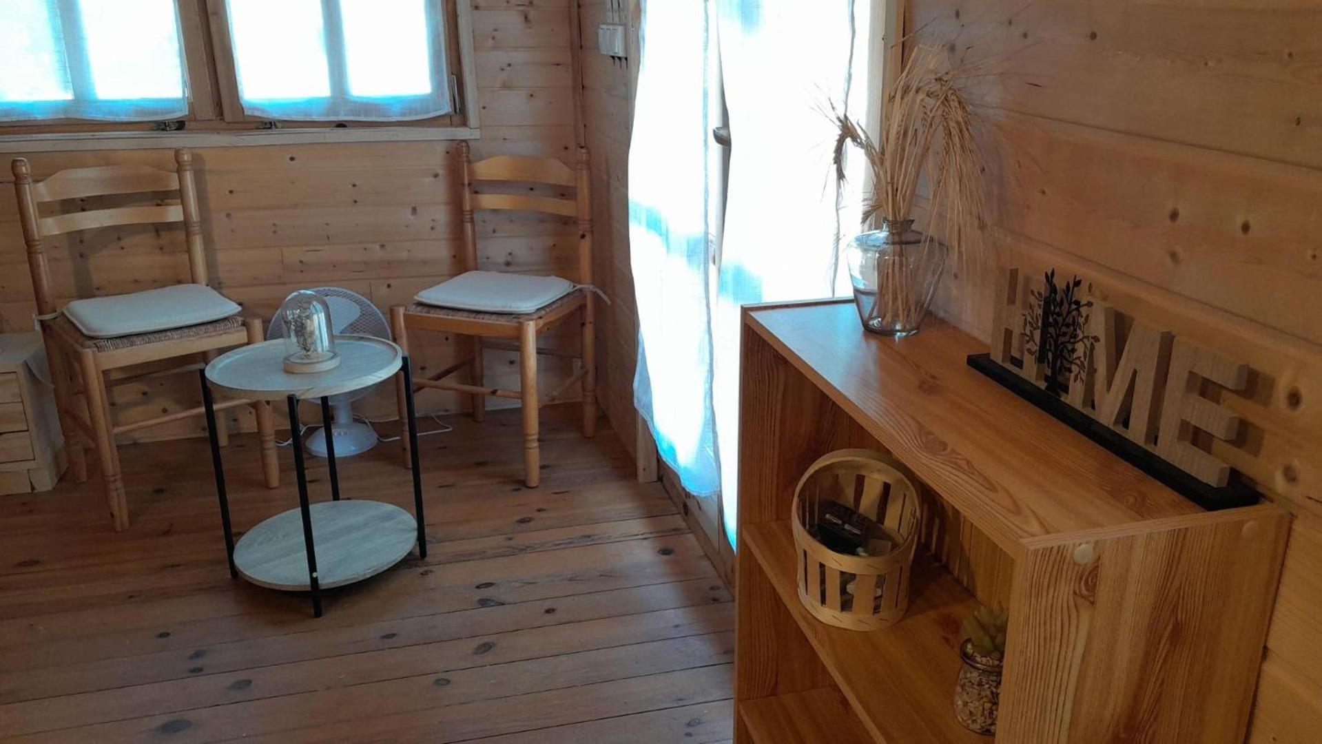La Cabane En Bois Tourves Экстерьер фото