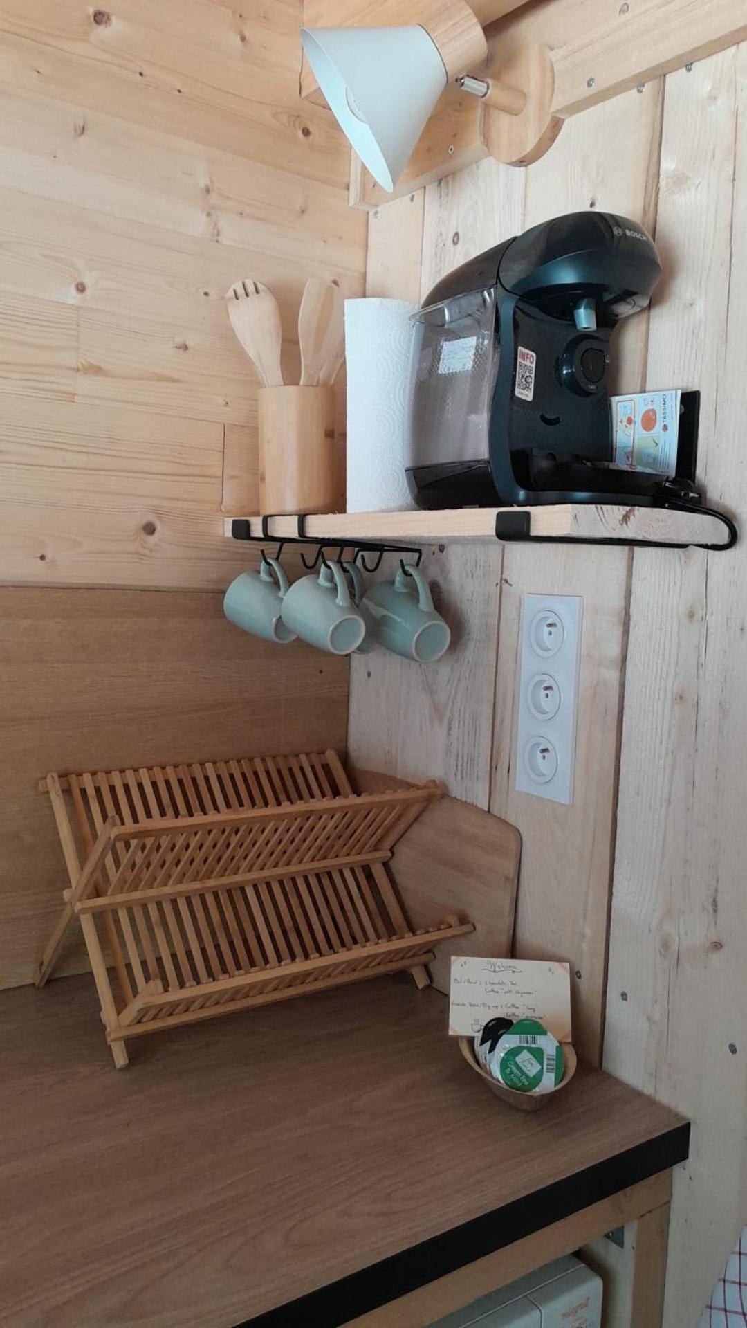 La Cabane En Bois Tourves Экстерьер фото